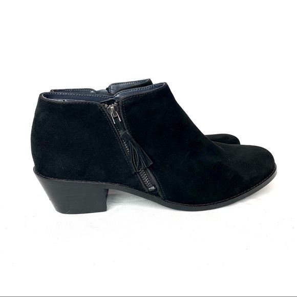 Vionic Shoes - Vionic Serena ankle bootie black suede size 11